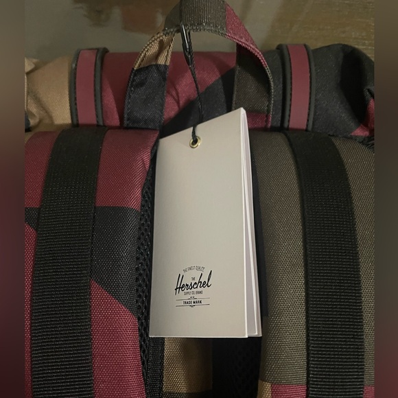 belt bag colors lululemon *lemon bunny Curated Bundle: 3 Everywhere Bags in Ombré Pink & Green Plus A Little Extra Rosewood 10pcs Fake Fish fluke tail Size:4500BLS Free $30 Gift Card